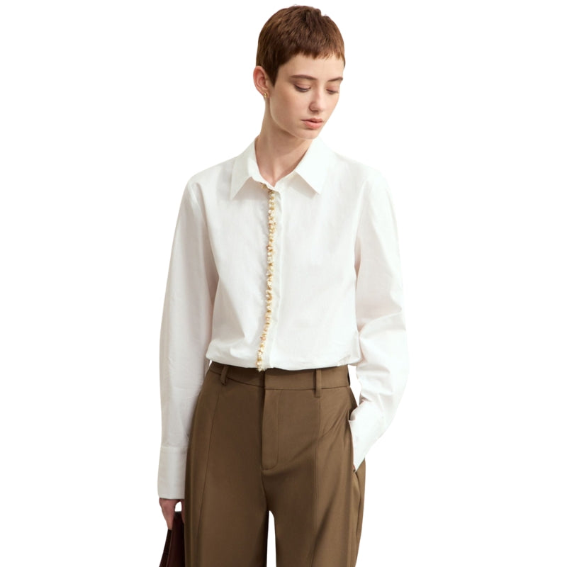 Luna - Langærmet bluse med perledetalje og skjulte knapper