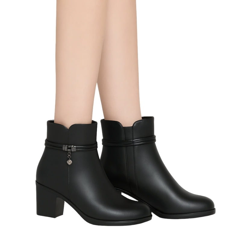 Sabine – Ankelstøvler med Spids Snude og Sidelås