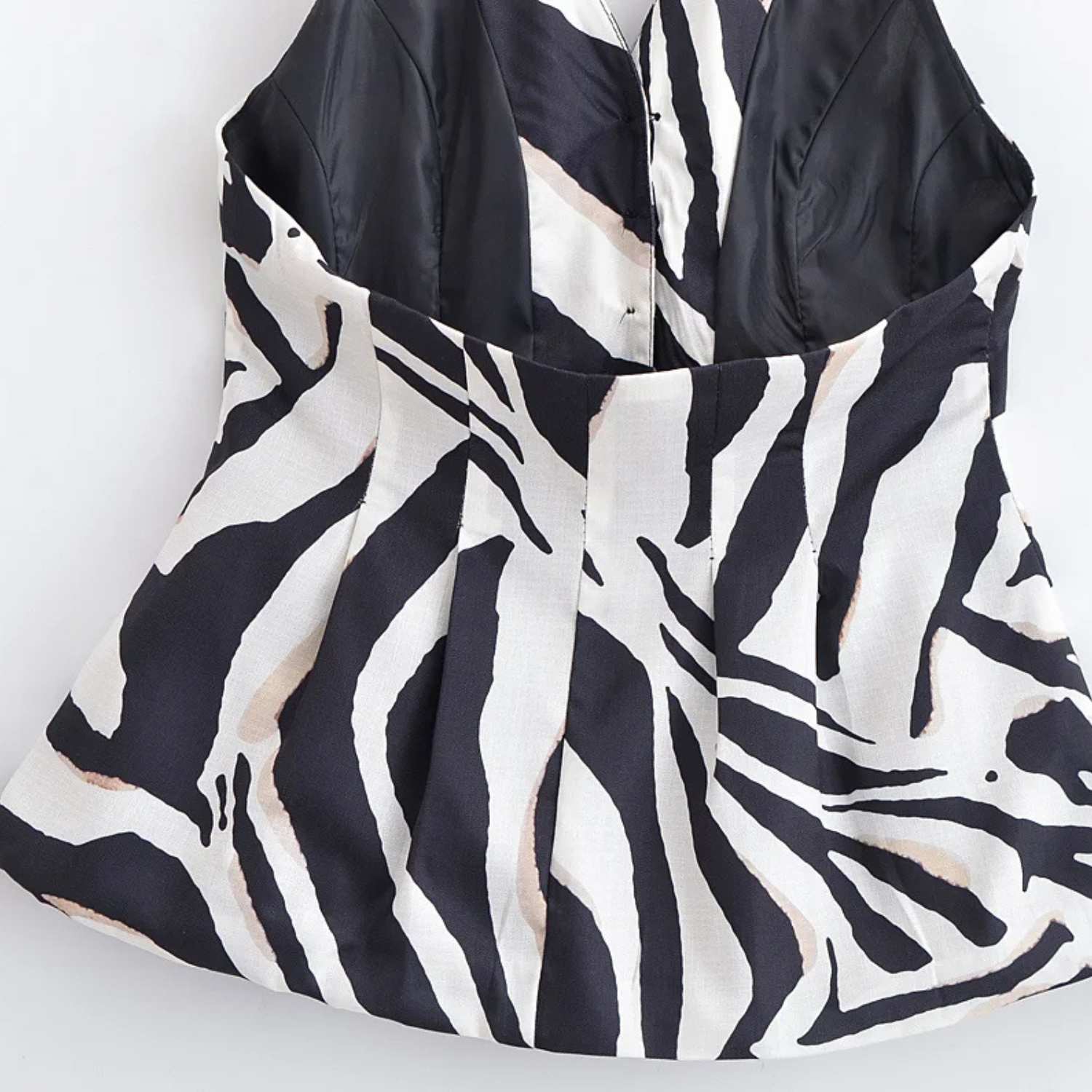 Alma | Buksedragt med Zebra-striber og Rygløs Vest + Højtaljede Bukser