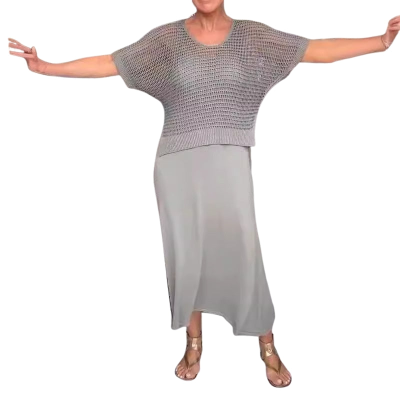 Amelia – To-delt Sæt med Kortærmet Top og Mellemlang Nederdel