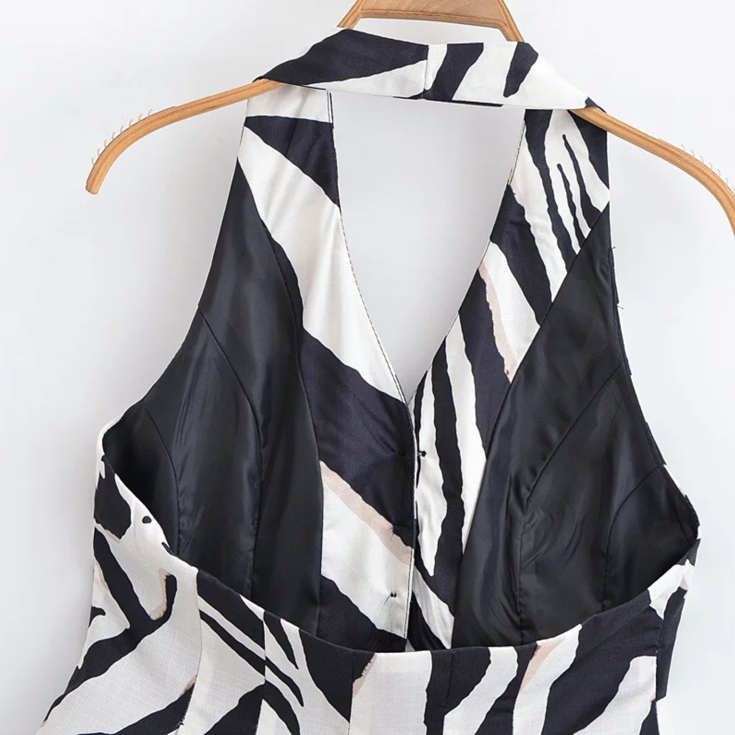 Alma | Buksedragt med Zebra-striber og Rygløs Vest + Højtaljede Bukser