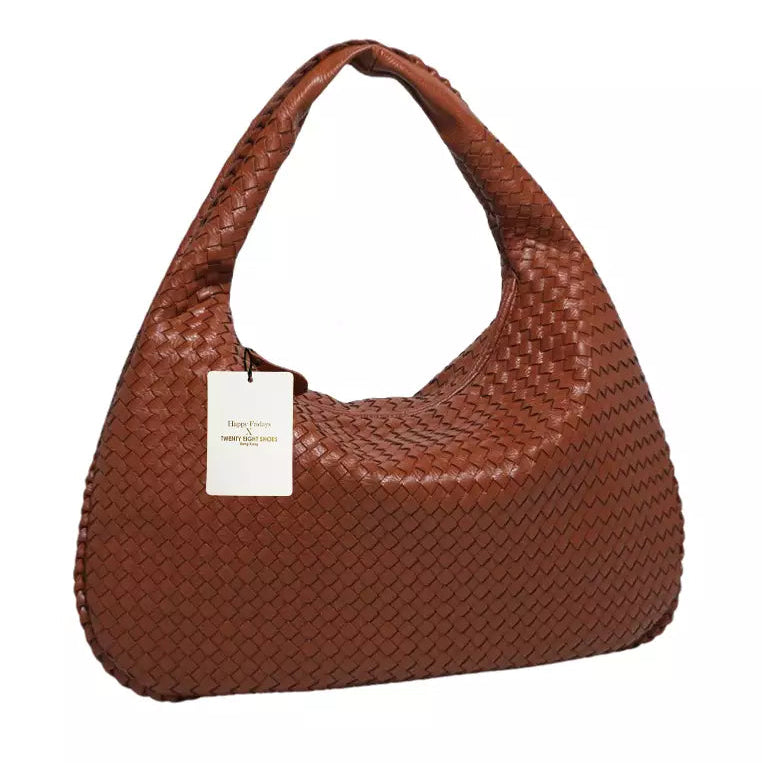 Arvella – Struktureret Håndtaske med Lynlåslukning og Organiseret Indre