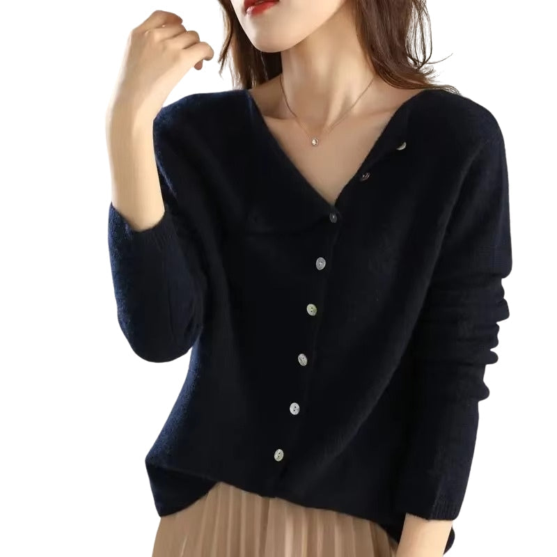 Mackenzie – Trøje med Asymmetriske Knapper og Lange Ærmer