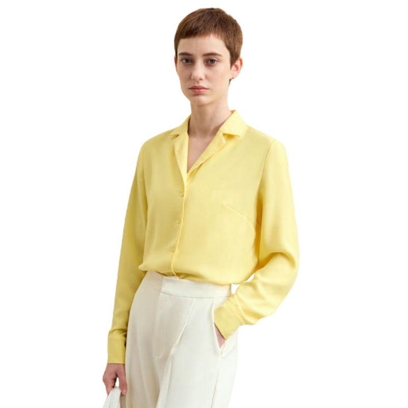 Amelia - Løs pasform langærmet bluse med reverskrave