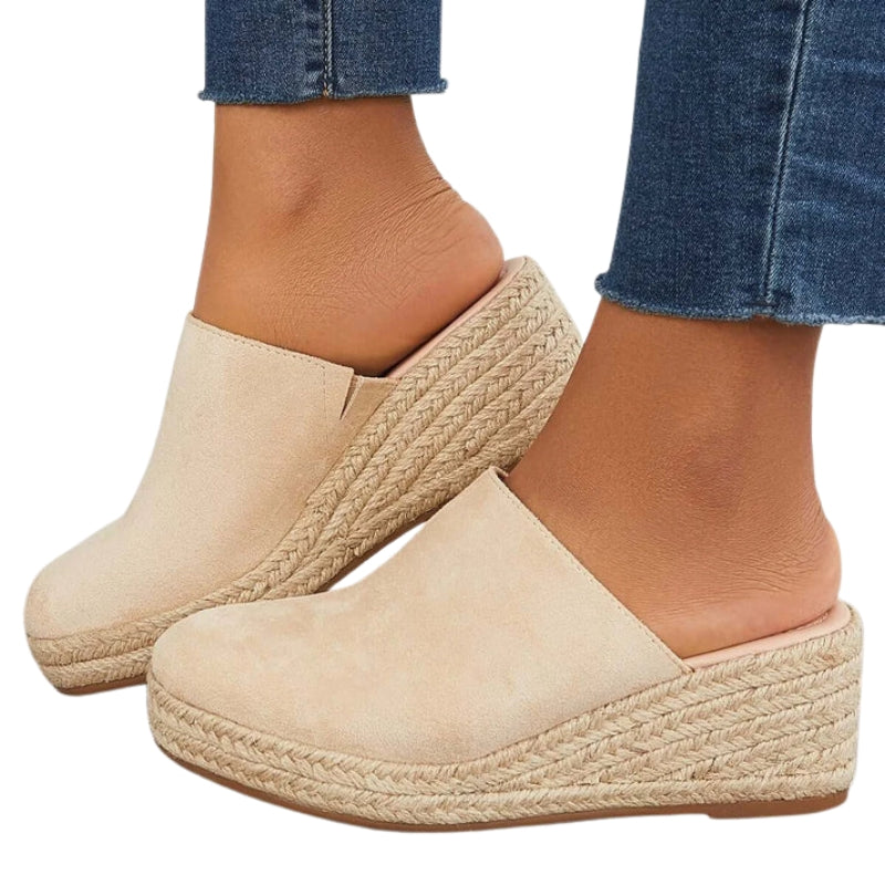 Emma – Skridsikre Kilesandaler med Lukket Rund Tå