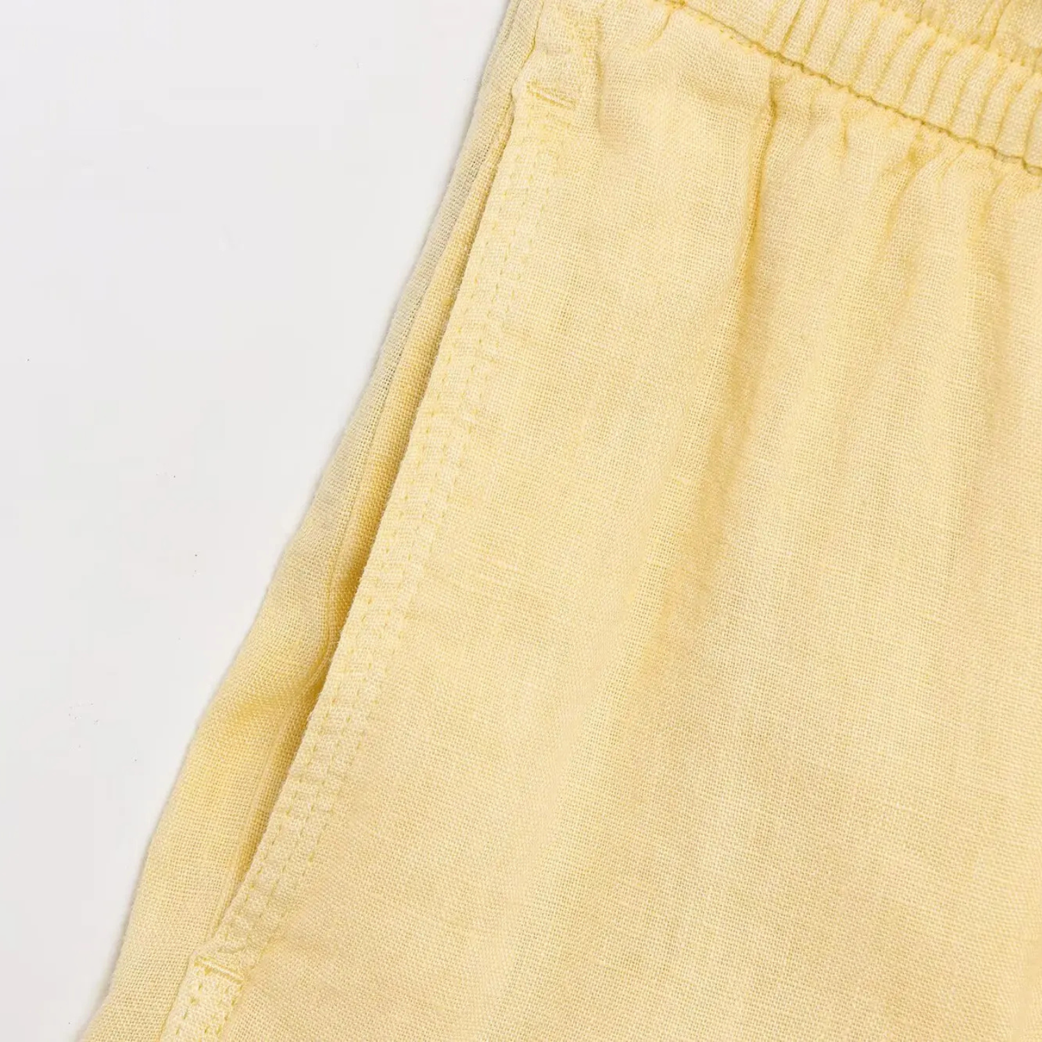 Agnes | Mode Sæt med Højtaljede Shorts og Løs Skjorte