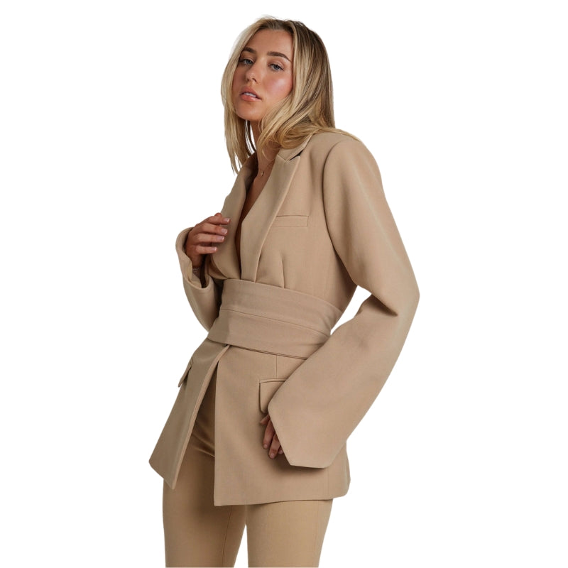 Olivia - Blazer med bælte og lange ærmer