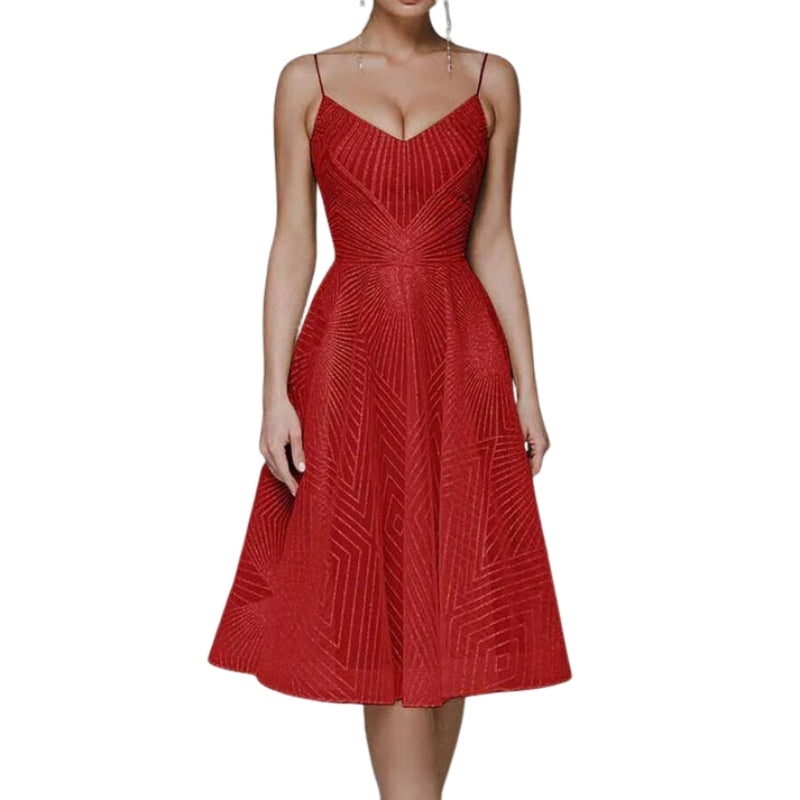 Freya – Elegant Kjole med Åben Ryg og Spaghettistropper